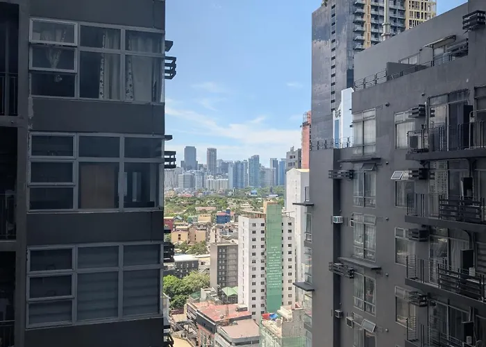 Poblacion - Infinity Pool, 600mbps Wifi * Manila