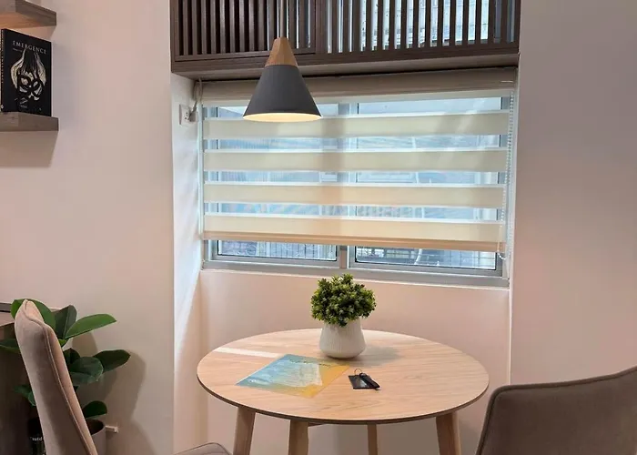 Apartment Poblacion - Infinity Pool, 600mbps Wifi Manila