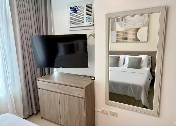 Poblacion - Infinity Pool, 600mbps Wifi * Manila